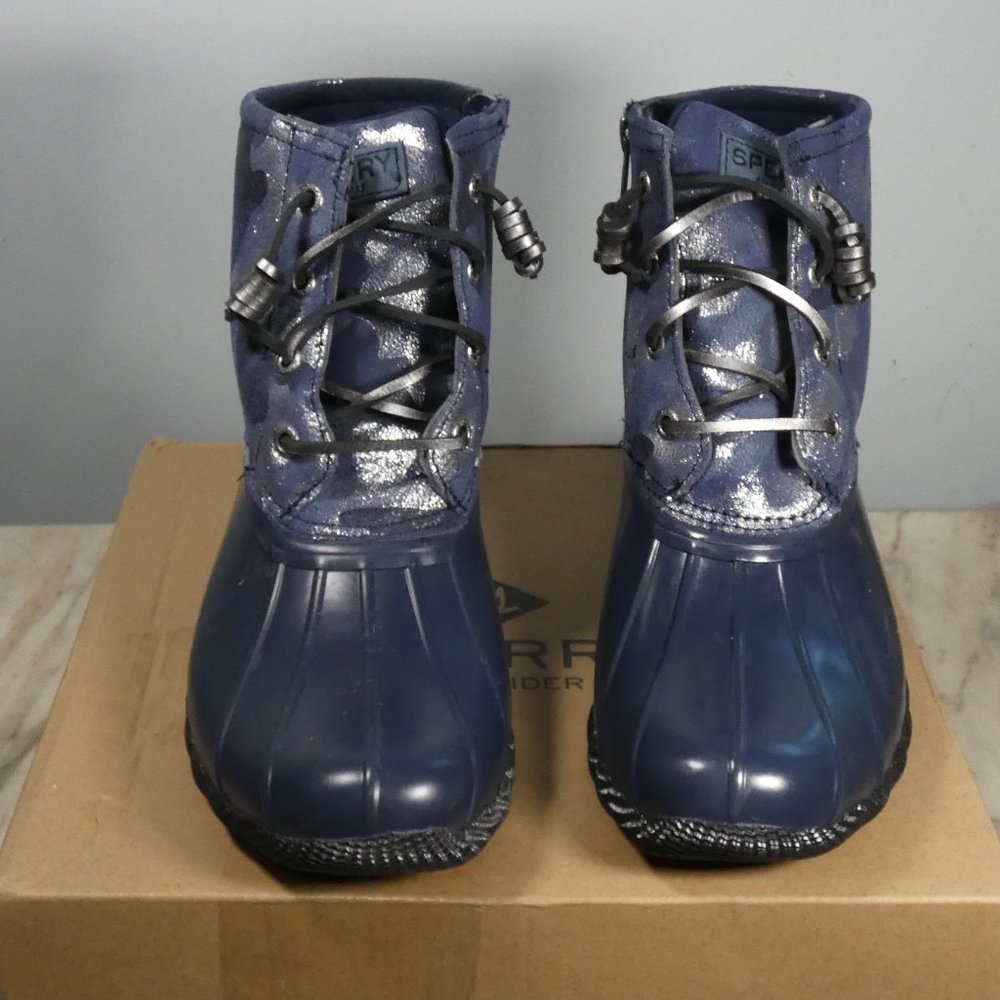 Sperry Docksider Saltwater Duck Boots Silver Metalic and Blue Camo 6